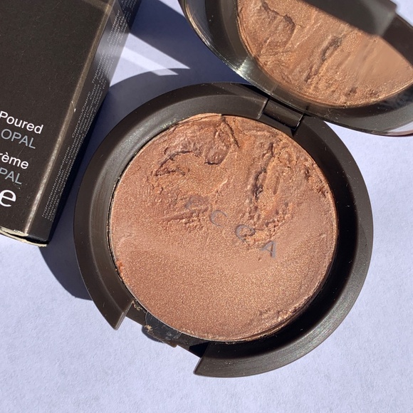 Becca Shimmering Skin Perfector Poured in Opal, NIB, Damaged - Picture 4 of 6